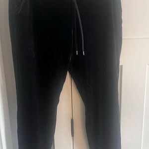 Lululemon velvet joggers. NWOT.